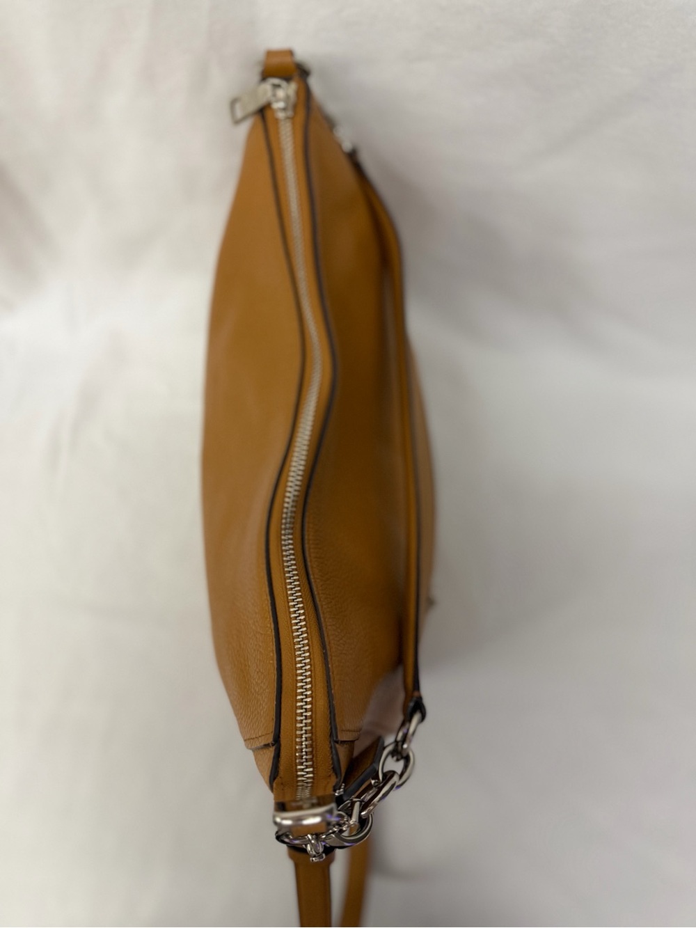 NWOT Coach Chelsea 32 Pebbled Leather Shoulder Hobo in Cognac Brown - Picture 5 of 12